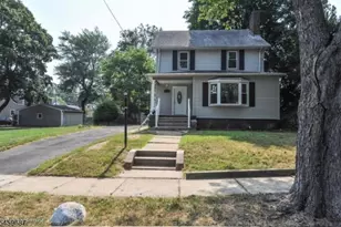 280 Seneca Pl, Plainfield, NJ 07062 - Photo 1