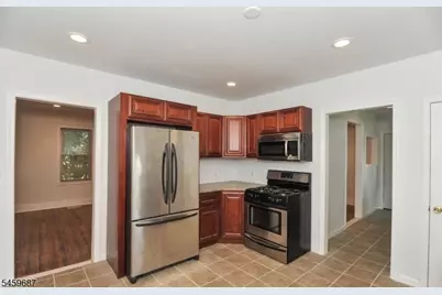 280 Seneca Pl #2, Plainfield, NJ 07062 - Photo 5