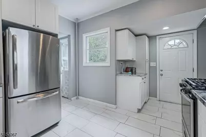 215 Waverly Pl, South Orange, NJ 07079 - Photo 23