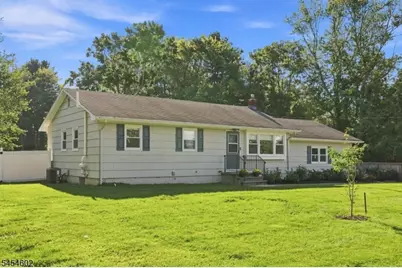 5 Old Farmers Rd, Washington Township, NJ 07853 - Photo 5