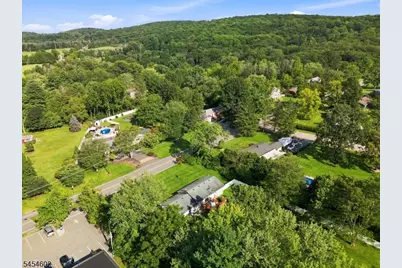 5 Old Farmers Rd, Washington Township, NJ 07853 - Photo 35
