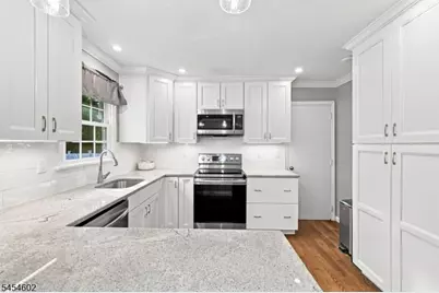 5 Old Farmers Rd, Washington Township, NJ 07853 - Photo 13