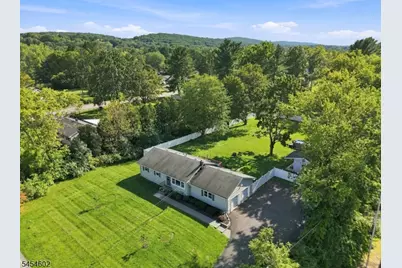 5 Old Farmers Rd, Washington Township, NJ 07853 - Photo 3