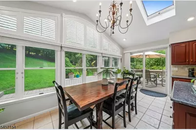 15 Mount Vernon Ct, Livingston, NJ 07039 - Photo 17