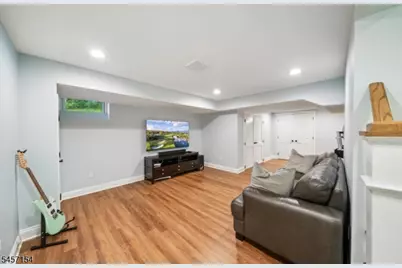 15 Mount Vernon Ct, Livingston, NJ 07039 - Photo 33