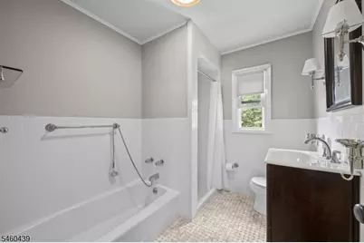 10 Sussex Rd, Clifton, NJ 07012 - Photo 11