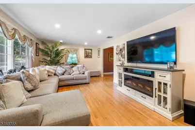 4 Harrison Rd, Roxbury Township, NJ 07876 - Photo 3