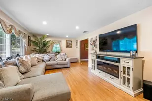 4 Harrison Rd, Roxbury Township, NJ 07876 - Photo 3