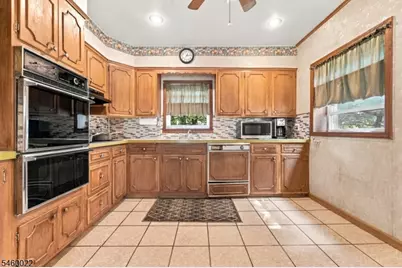 15 Candy Ct, Edison, NJ 08817 - Photo 7