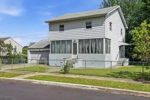 15 Candy Ct, Edison, NJ 08817 - Photo 1