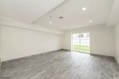 24 Van Pelt Pl #B, Little Falls Township, NJ 07424 - Photo 21