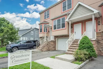 24 Van Pelt Pl #B, Little Falls Township, NJ 07424 - Photo 3