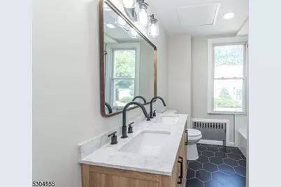13 Malcolm St, Morristown, NJ 07960 - Photo 15