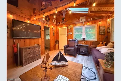 32 Playhouse Park, Jefferson Township, NJ 07849 - Photo 21