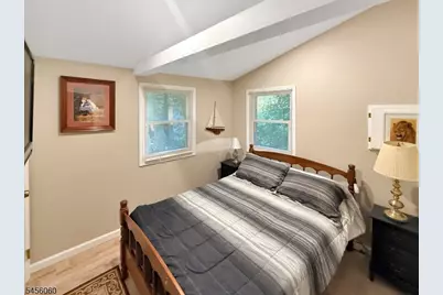 32 Playhouse Park, Jefferson Township, NJ 07849 - Photo 15