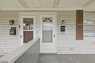 193 W Washington Ave, Washington Boro, NJ 07882 - Photo 5