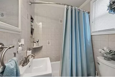 32 E Russell St, Clifton, NJ 07011 - Photo 11