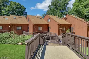 4 Davos Dr, Vernon, NJ 07462 - Photo 1
