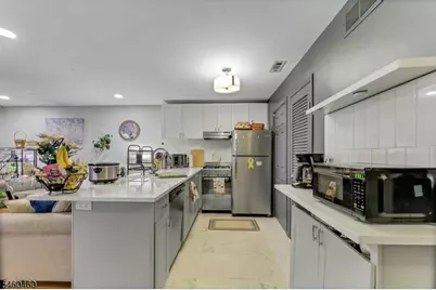 4 Davos Dr #9, Vernon, NJ 07462 - Photo 5
