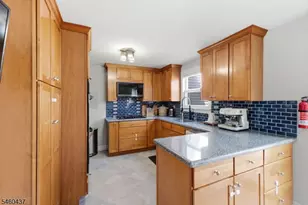 353 Whitewood Rd, Union Township, NJ 07083 - Photo 13