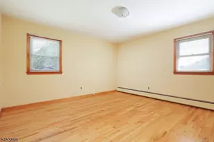 2831 Bradbury Ave, Linden, NJ 07036 - Photo 9