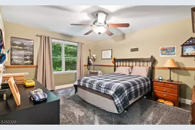 32 Sawmill Rd, Tewksbury Township, NJ 08833 - Photo 17
