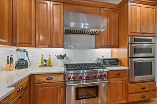 32 Sawmill Rd, Tewksbury Township, NJ 08833 - Photo 7
