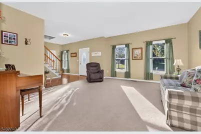 3 Cobblewood Ct, Lopatcong Township, NJ 08865 - Photo 7