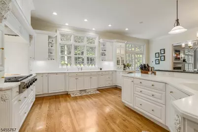 19-2 Heritage Ct, Bernardsville, NJ 07931 - Photo 15