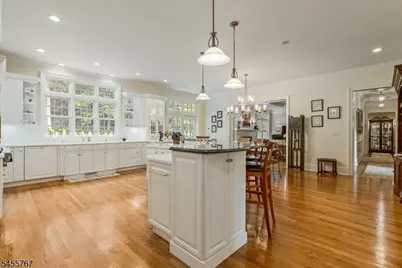 19-2 Heritage Ct, Bernardsville, NJ 07931 - Photo 17