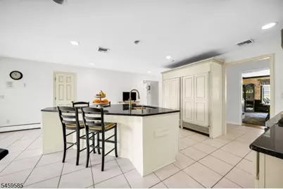 24 W Sunset Rd, Pequannock Township, NJ 07444 - Photo 9