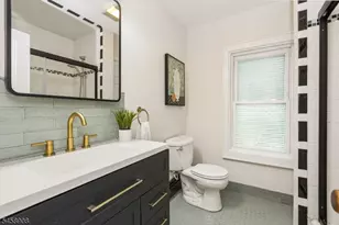 41 N Willow St, Montclair, NJ 07042 - Photo 27