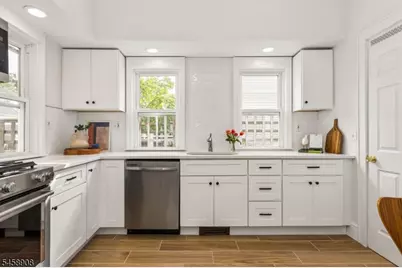 41 N Willow St, Montclair, NJ 07042 - Photo 11