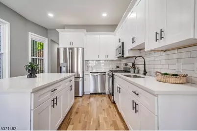 235 S 7th, Newark, NJ 07103 - Photo 3