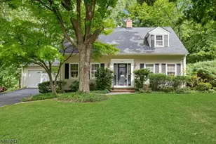 7 Sharon Rd, Springfield, NJ 07081 - Photo 1