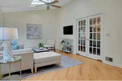 7 Sharon Rd, Springfield, NJ 07081 - Photo 15