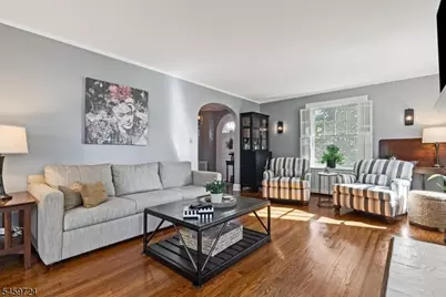 54 Elm St, Millburn, NJ 07041 - Photo 5