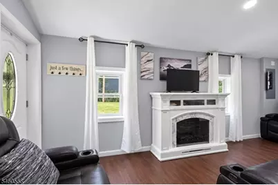 340 Lakeview Dr, Hampton Township, NJ 07860 - Photo 19
