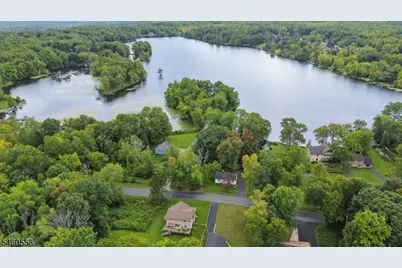 340 Lakeview Dr, Hampton Township, NJ 07860 - Photo 39