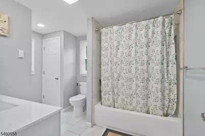 340 Lakeview Dr, Hampton Township, NJ 07860 - Photo 15