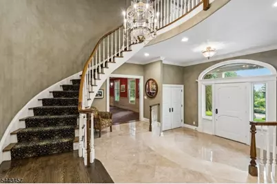 9 Canterbury Ln, Summit, NJ 07901 - Photo 3