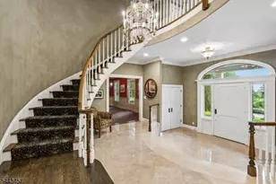 9 Canterbury Ln, Summit, NJ 07901 - Photo 3