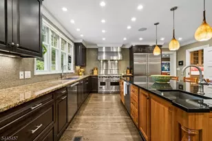 9 Canterbury Ln, Summit, NJ 07901 - Photo 13