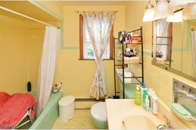 62 Knapp Ave, Clifton, NJ 07011 - Photo 23