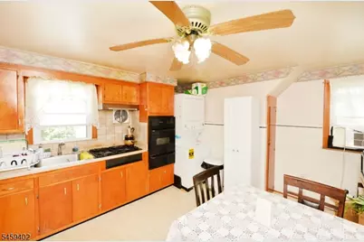 62 Knapp Ave, Clifton, NJ 07011 - Photo 19