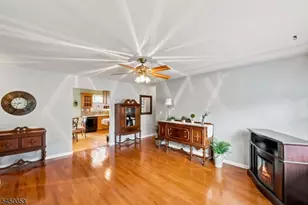 1135B Valley Rd, Wayne, NJ 07470 - Photo 7