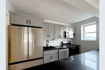 19-31 Lyons Ave #612, Newark, NJ 07112 - Photo 5