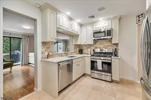 54 Spruce Run, Ramsey, NJ 07446 - Photo 11