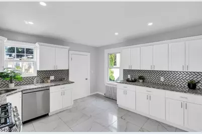 379 Seminary Ave, Rahway, NJ 07065 - Photo 11