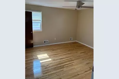 37 Young Ave 2nd Fl #2, Hillside, NJ 07205 - Photo 3